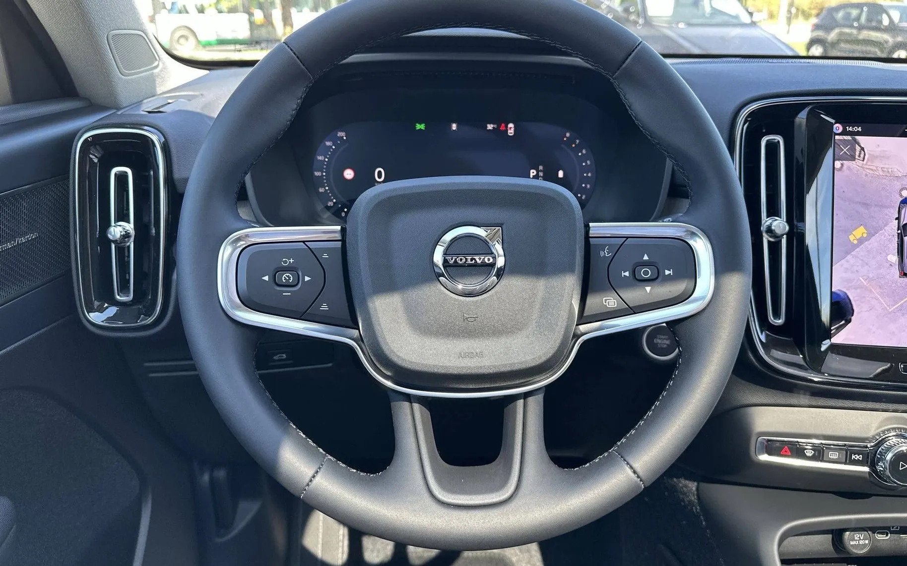 Notranja slika - Volvo XC40 - B4P Ultra Dark Avt. - 14
