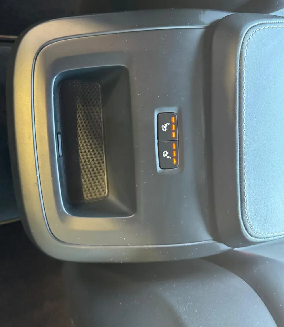 Zunanja slika - Volvo S90 - R DESIGN-KEYLESS-VIRTUAL-NAVI-MEMORY-ACC-LED-ALU - 17
