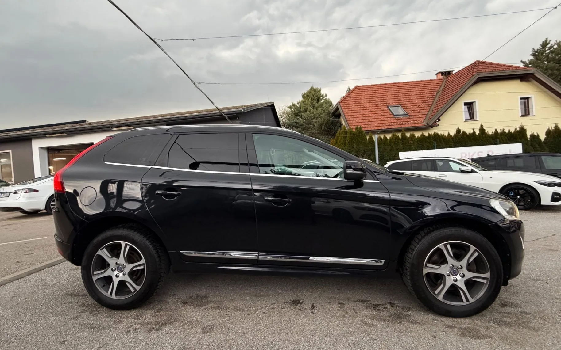 Zunanja slika - Volvo XC60 - D4 Summum AUT. LED XENON ACC NAVI BLS VIRTUAL - 5
