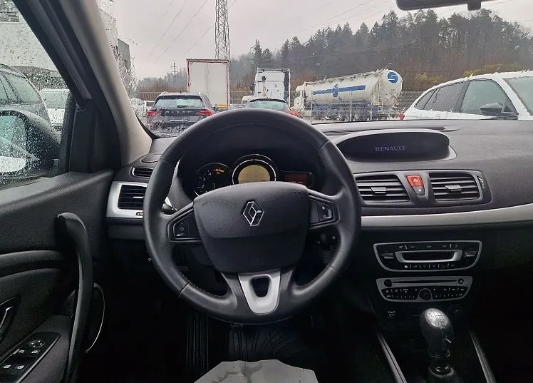 Zunanja slika - Renault Mégane - Megane Sw 1.9 dCi 130 eco2 Dynamiqu-Panorama.... - 5