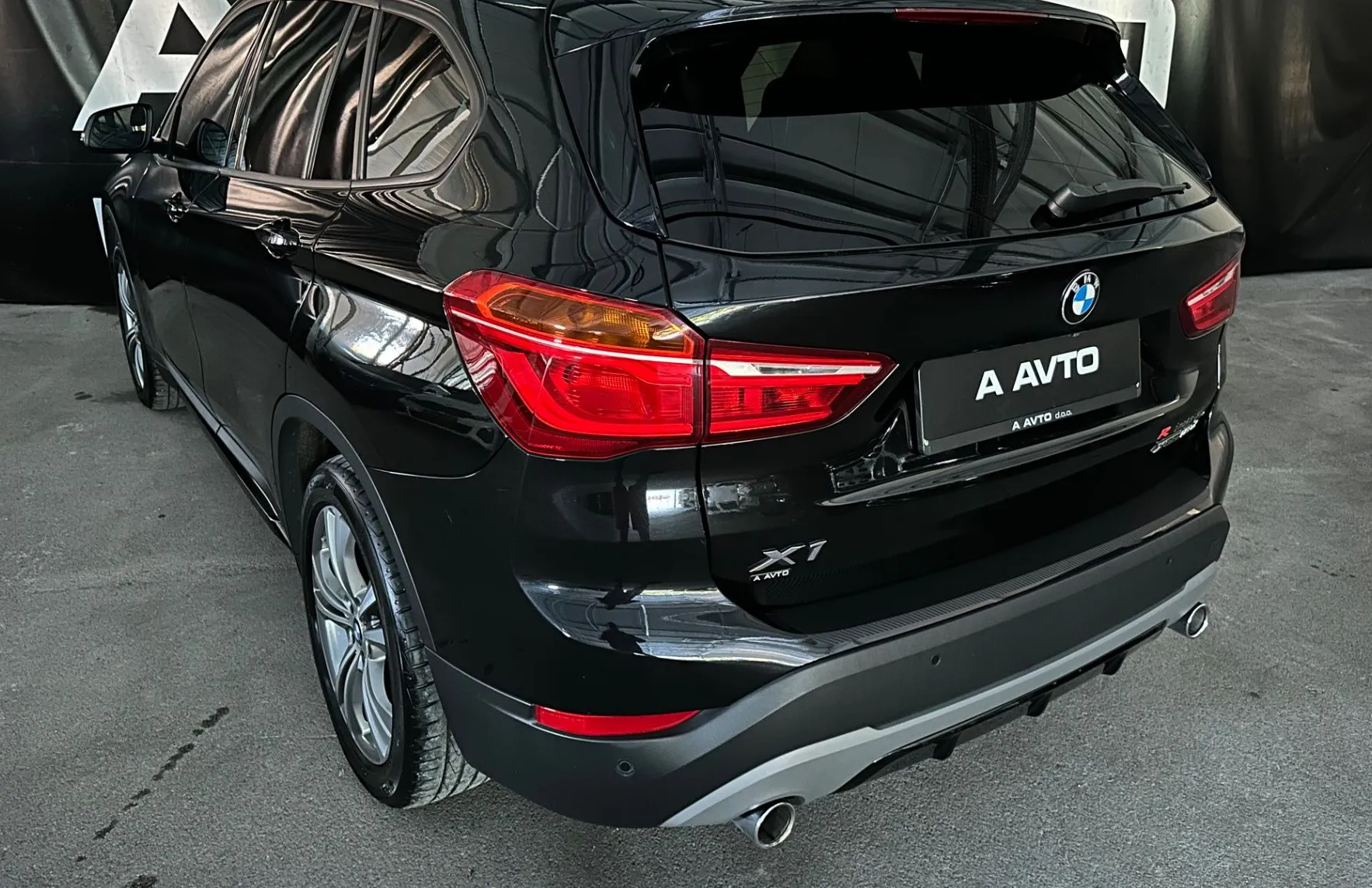 Zunanja slika - BMW X1 - serija : xDrive18d Sport Line-LED-KEYLESS-HUD-NAVI-VK... - 5