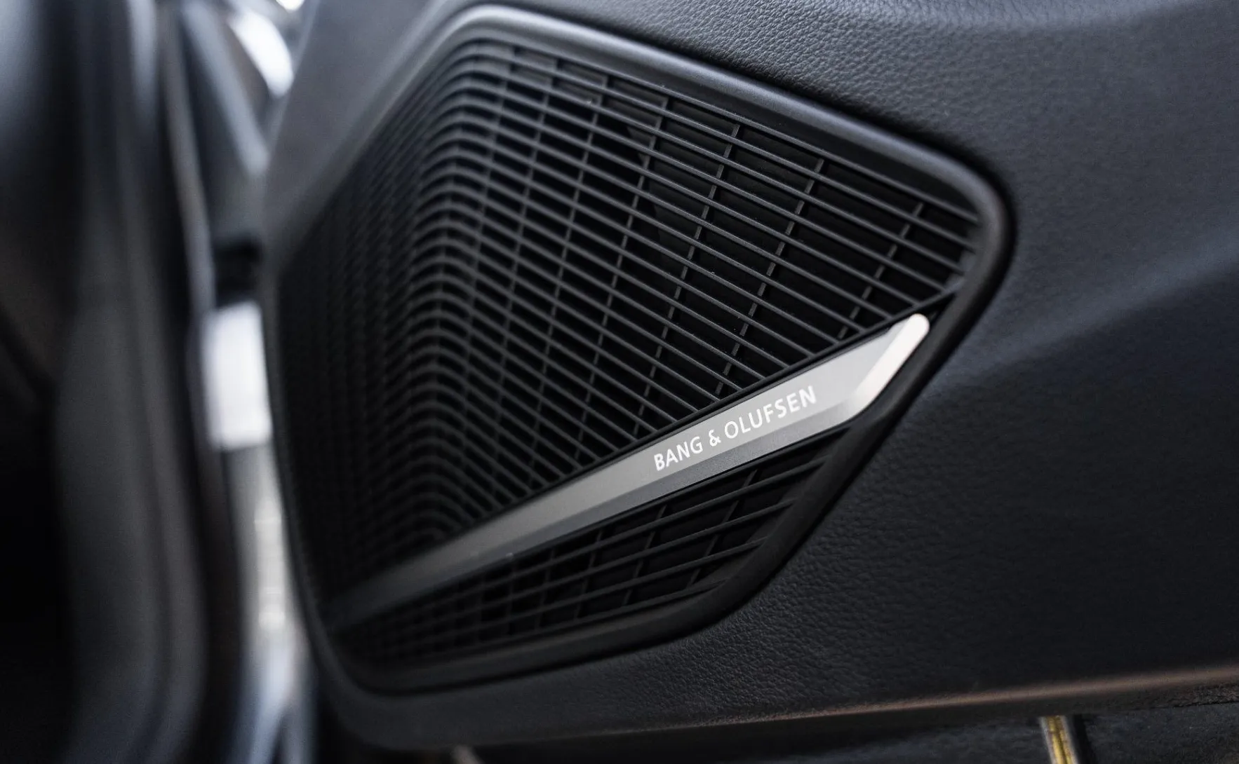 Zunanja slika - Audi A5 - 50 TDI - Quattro - S line - Bang Olufsen - Karbon - 11