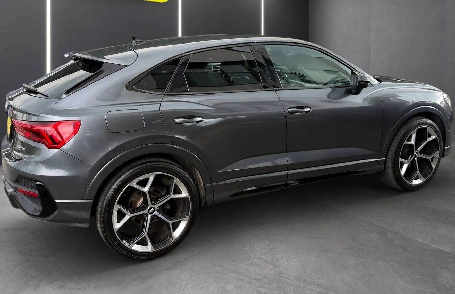 Zunanja slika - Audi Q3 - Sportback 35 TDI S LINE SPORT MATRIX ACC VIRTUAL 360°KAM TOP - 8
