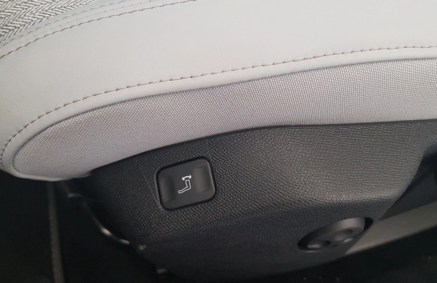 Zunanja slika - Peugeot 508 - SW PHEV 225 Allure Avt. - 16