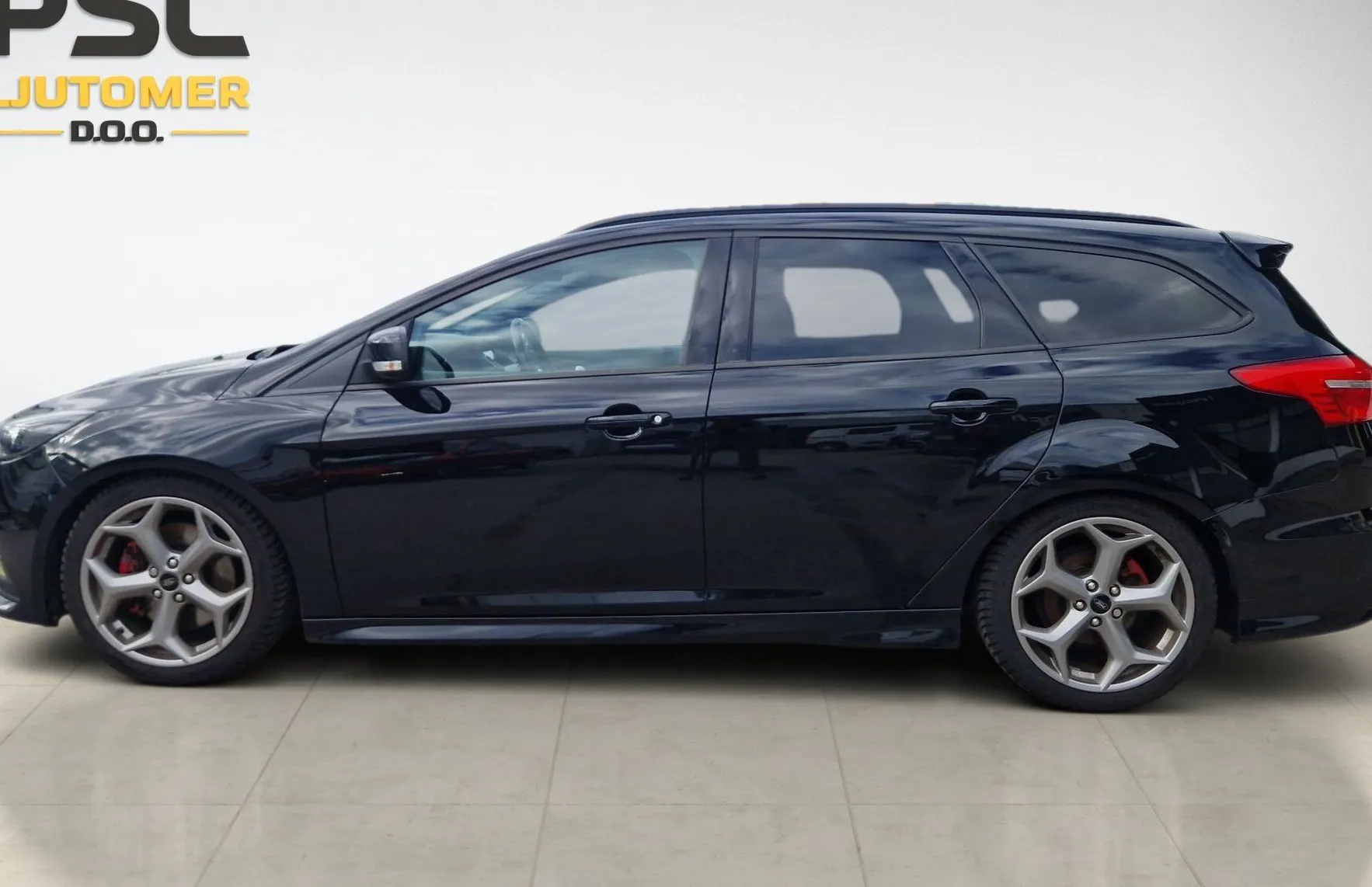 Zunanja slika - Ford Focus - Karavan ST 2.0 - 4