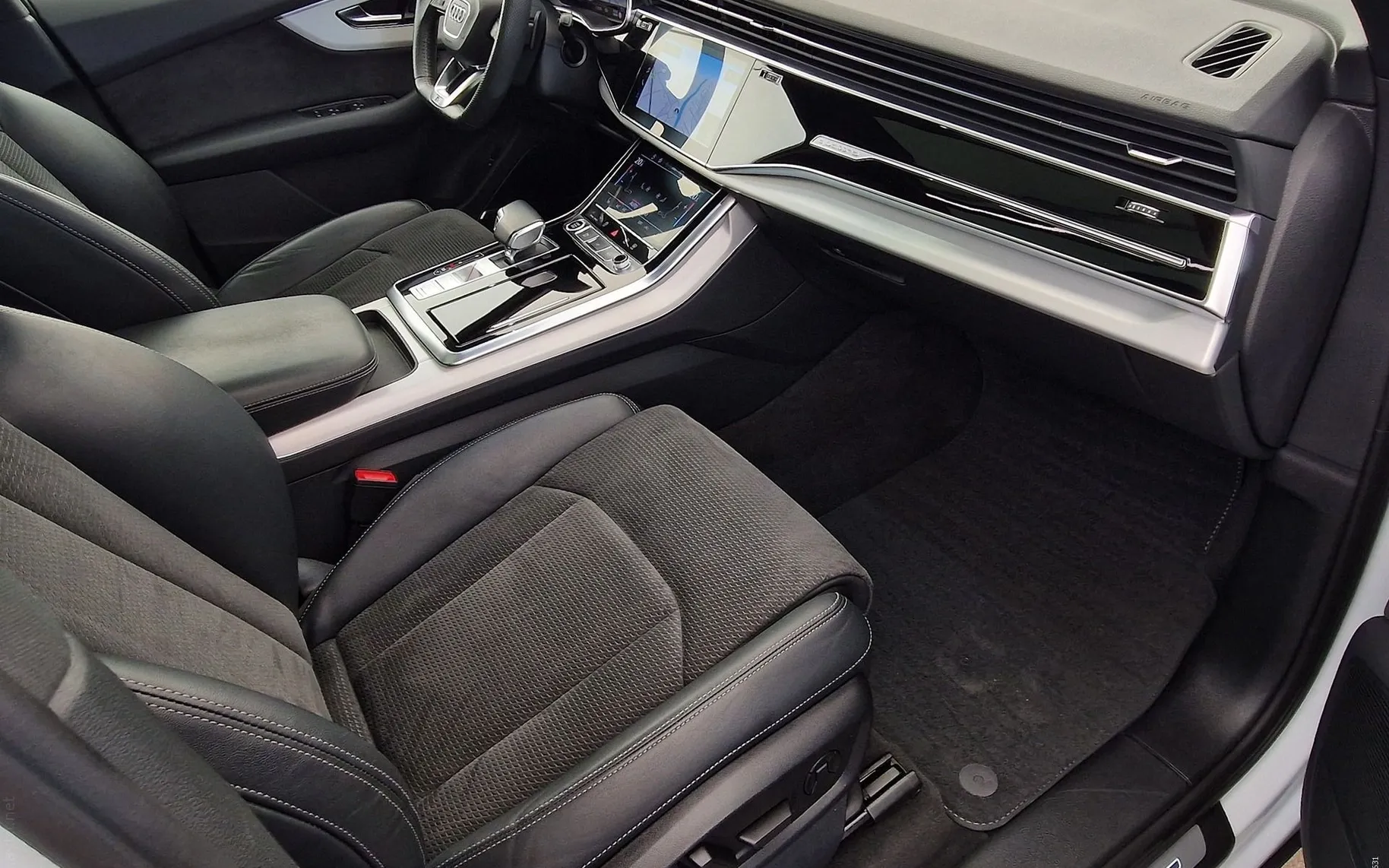 Notranja slika - Audi Q7 - 3.0TDI-QUATTRO-3XS LINE-PANORAMA-MATRIX-ACC-ZRAČ - 12
