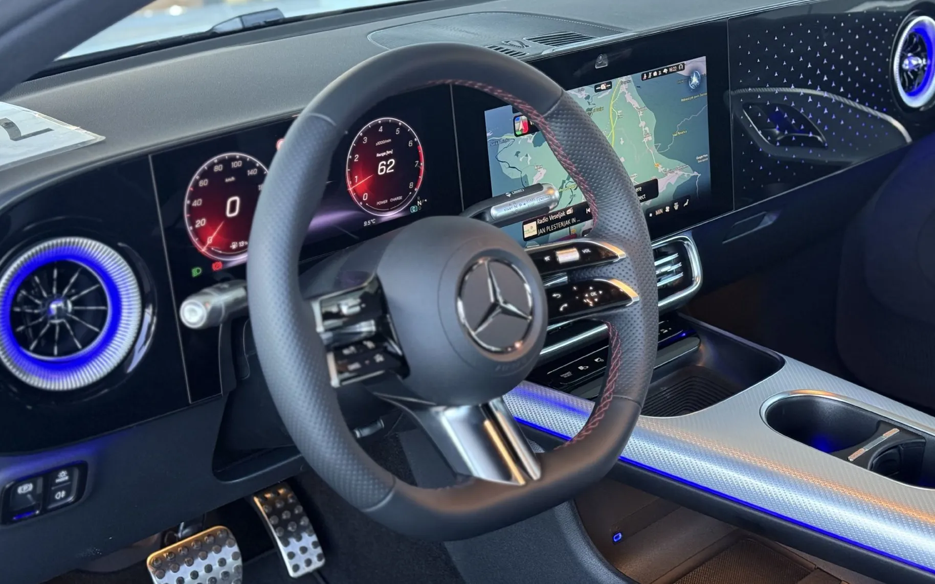 Zunanja slika - Mercedes-Benz CLA-Razred - 200 AMG LINE - 12