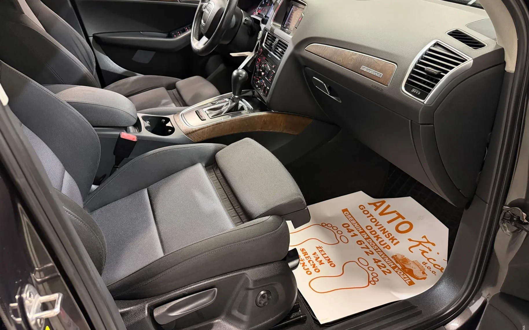 Notranja slika - Audi Q5 - 2.0 TDI-QUATTRO-S-TRONIC-BI-XENON-LED-SERVISNA KNJ - 10