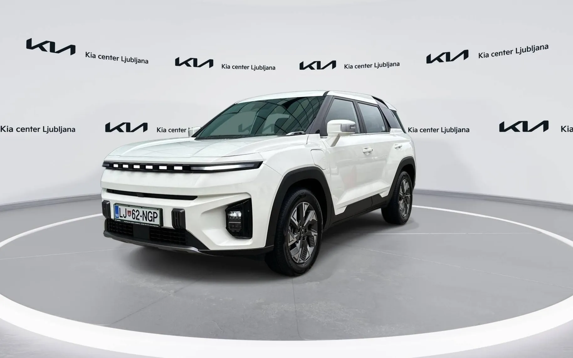 Zunanja slika - SsangYong Torres - EVX EXPLORE... - 1