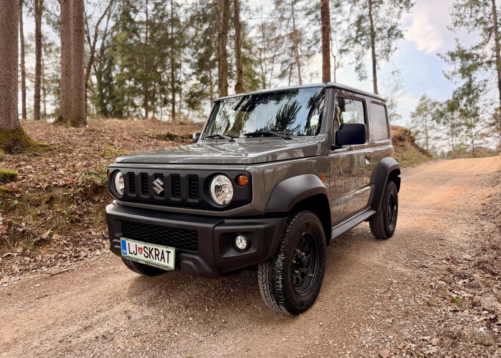 Zunanja slika - Suzuki Jimny - Suzuki  1.5 Comfort AllGrip 4x4 - 1