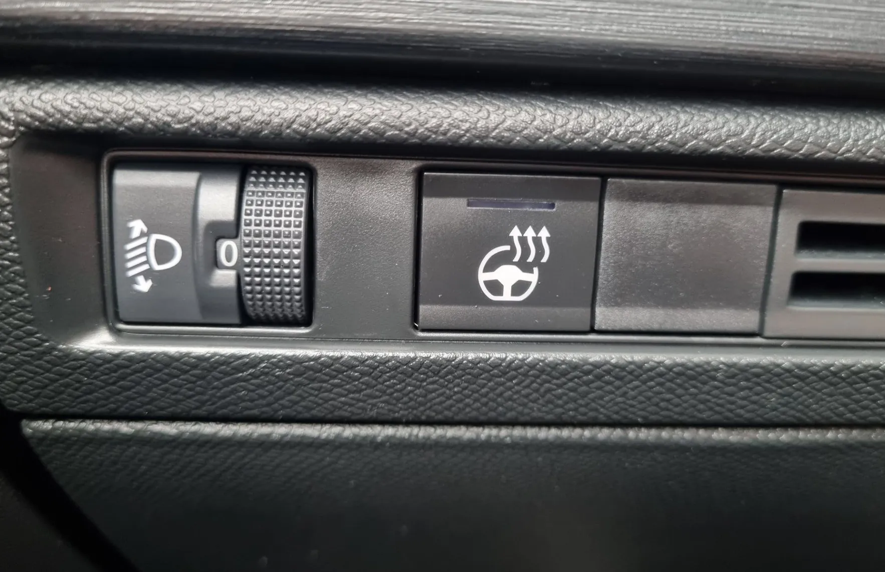 Zunanja slika - Citroën C5 X - Shine 1.2L 130 AVTOMATIK - AKCIJSKA CENA - 13