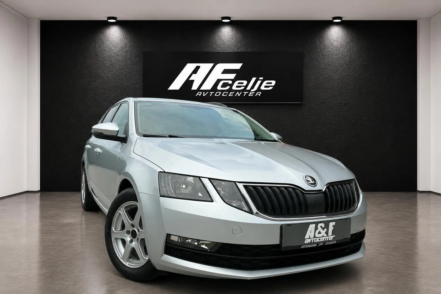 Zunanja slika - Škoda Octavia - 1.6 TDI-DSG-LED-NAVI-LIZING ZA TUJCE-TEMPOMAT- - 3