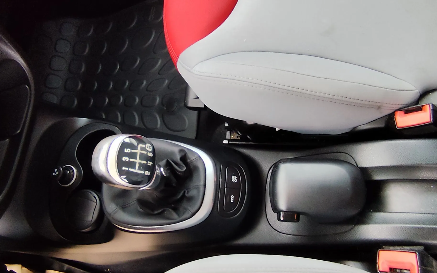 Zunanja slika - Fiat 500L - 0.9 TwinAir Turbo Lounge - 10
