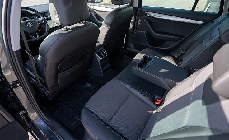Zunanja slika - Škoda Octavia - 1.6 TDI Style DSG - 11
