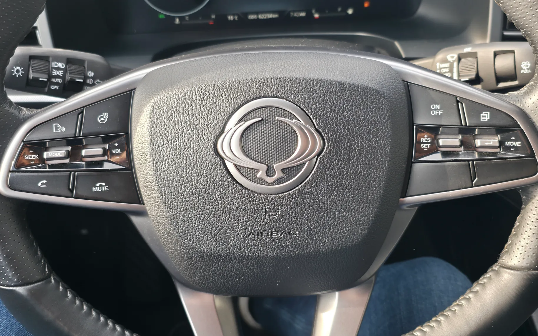 Zunanja slika - SsangYong Musso - GRAND 2.2 XDi Ultimate 4WD - 8