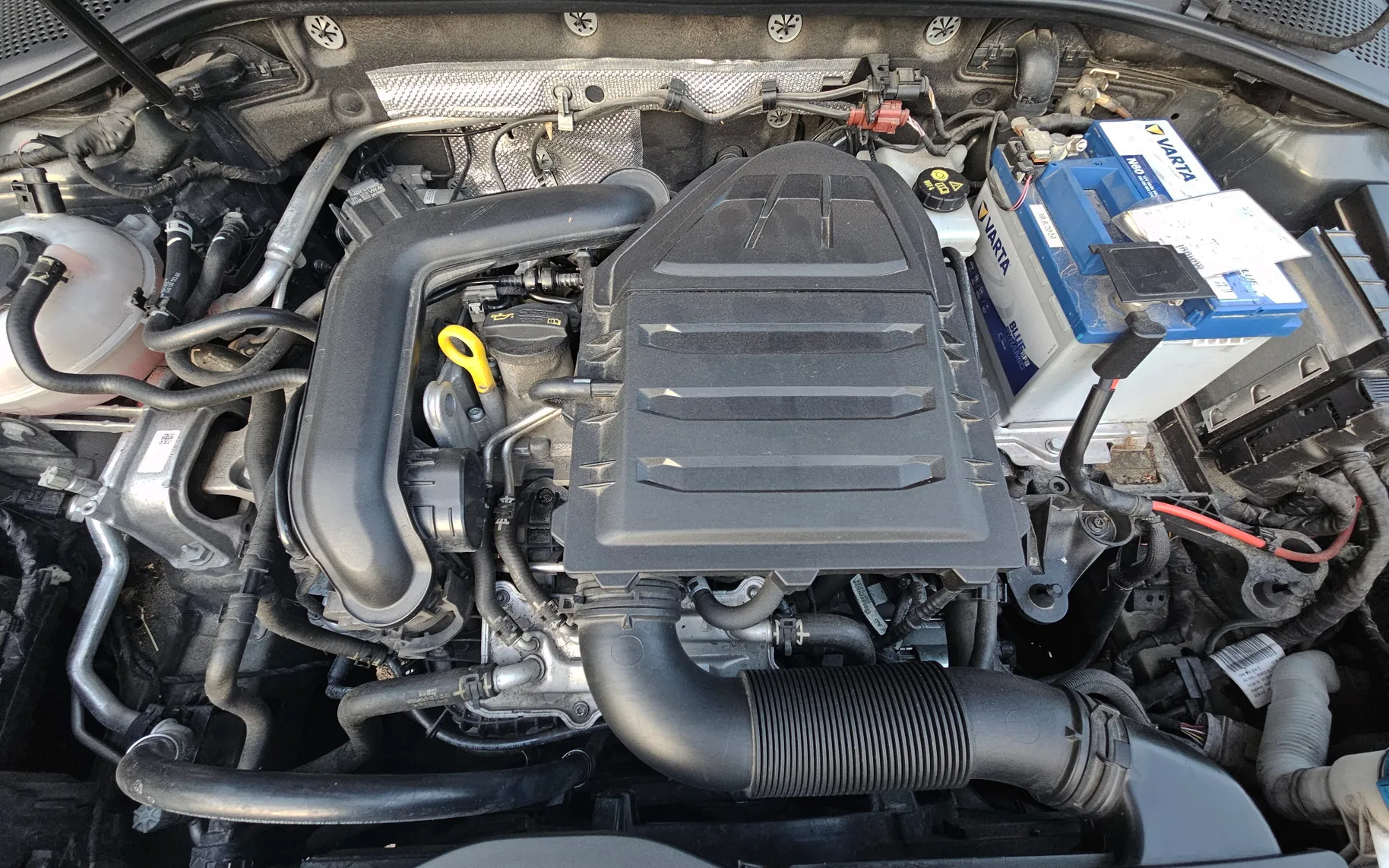 Notranja slika - Volkswagen Golf - 1,0 TSI BMT Comfortline - 13