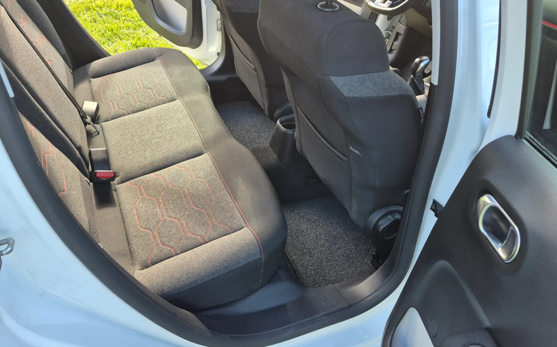 Notranja slika - Citroën C3 - 1,2 PureTech 83 S&S Shine - 13