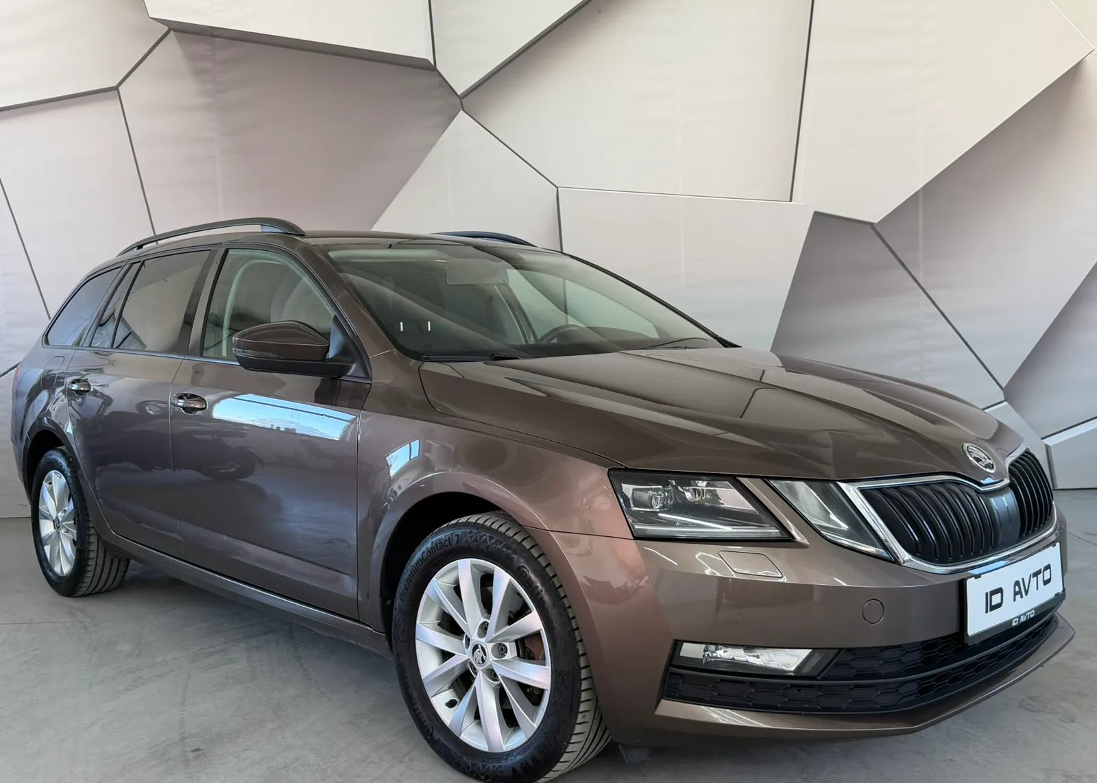 Zunanja slika - Škoda Octavia - Combi 2,0 TDI L&K DSG - 1