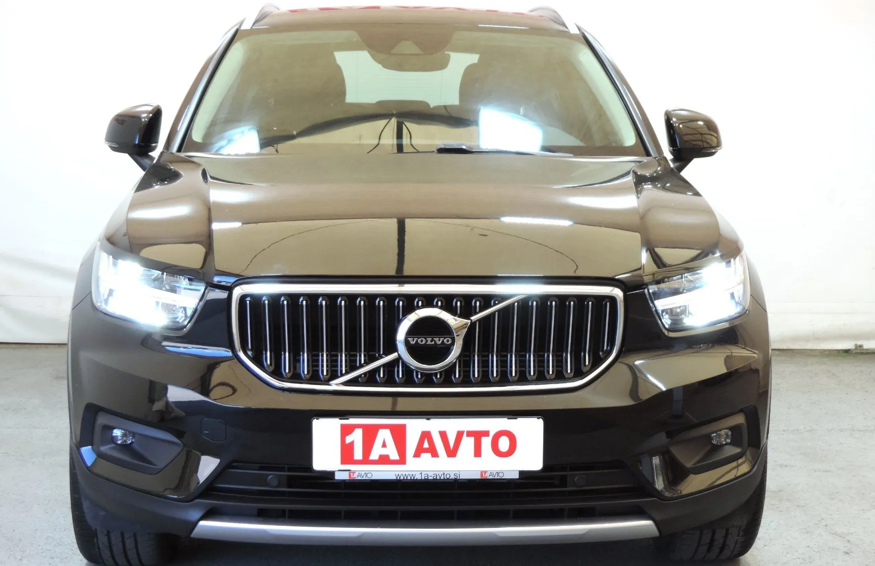 Zunanja slika - Volvo XC40 - T4 Recharge Twin Engine Inscription Avt. - 2