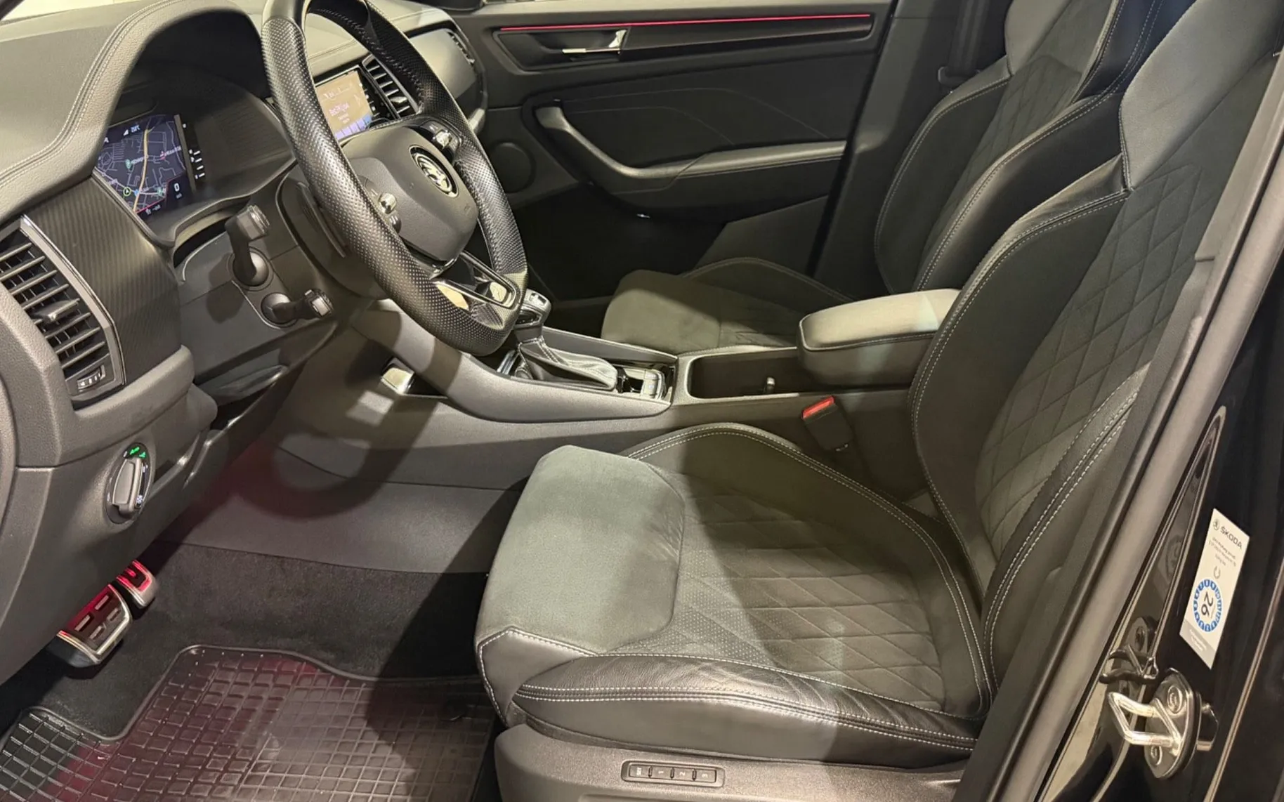 Notranja slika - Škoda Kodiaq - 2.0 TDI-SPORTLINE-VIRTUAL-ACC-NAVI-DSG-F1-GRETJE S - 9