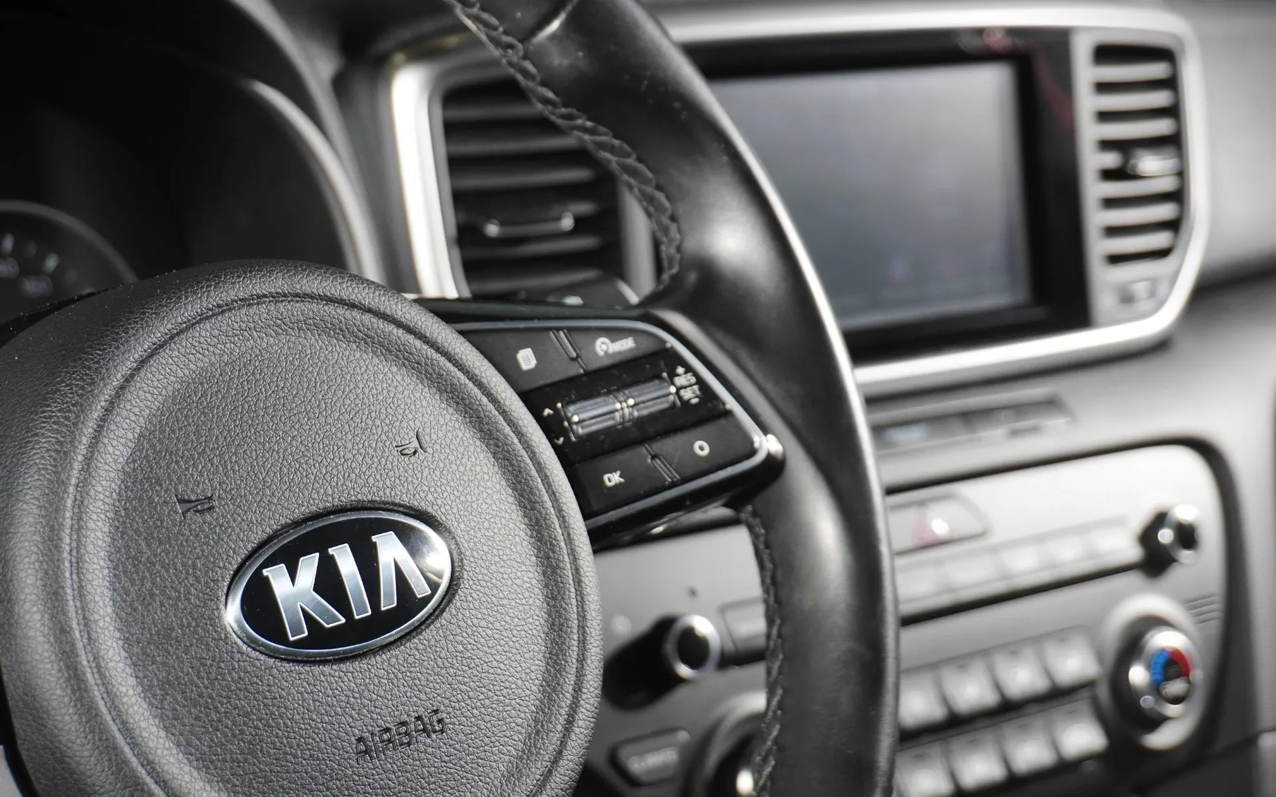 Zunanja slika - KIA Sportage - 1,6 T-GDI ISG DCT - 14