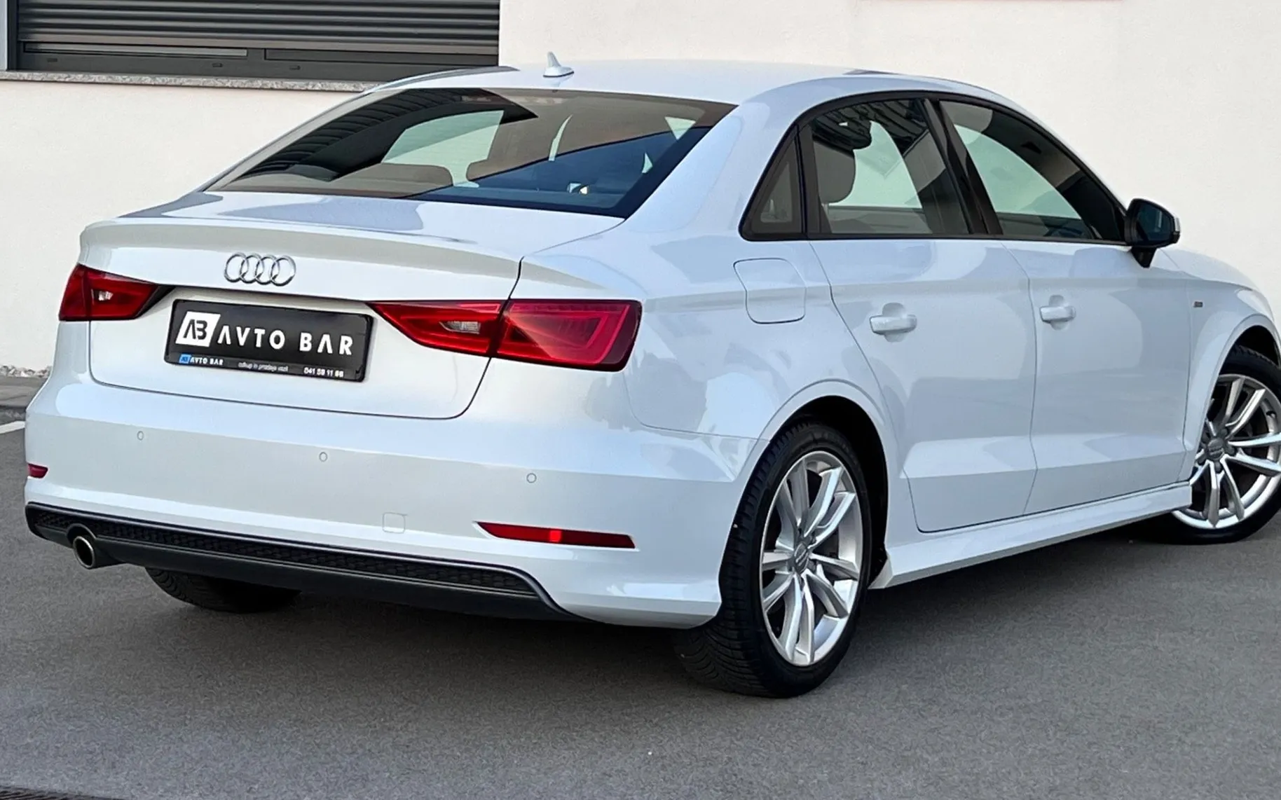 Zunanja slika - Audi A3 - Limo 1.6 TDI+S-LINE+NAVI+PERLA+USNJE - 6