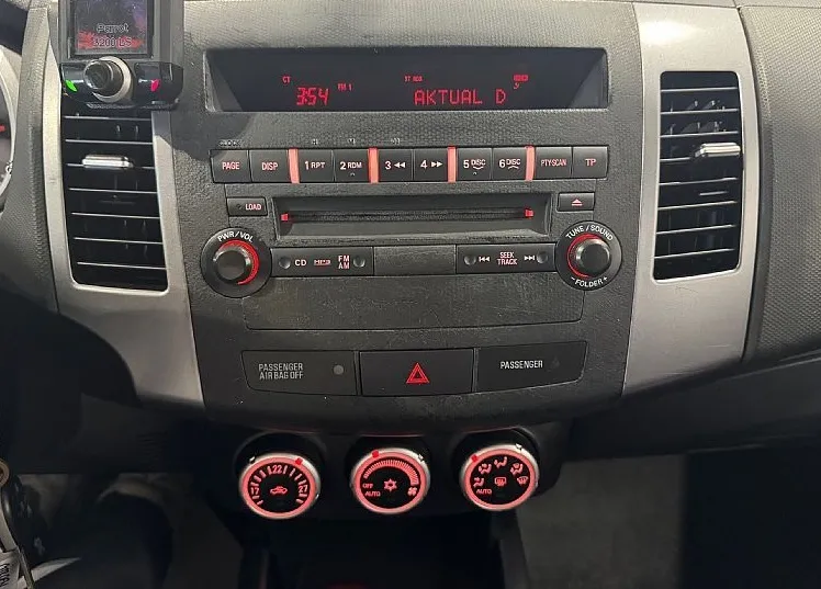 Zunanja slika - Citroën C-Crosser - Exclusive 2.2 HDi 160 FAP - 17