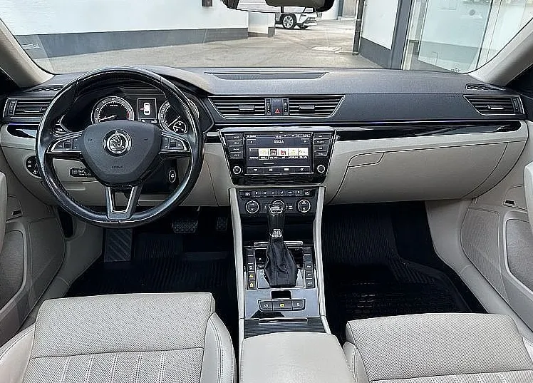 Zunanja slika - Škoda Superb - Combi 2.0 TSI L K DSG - 6