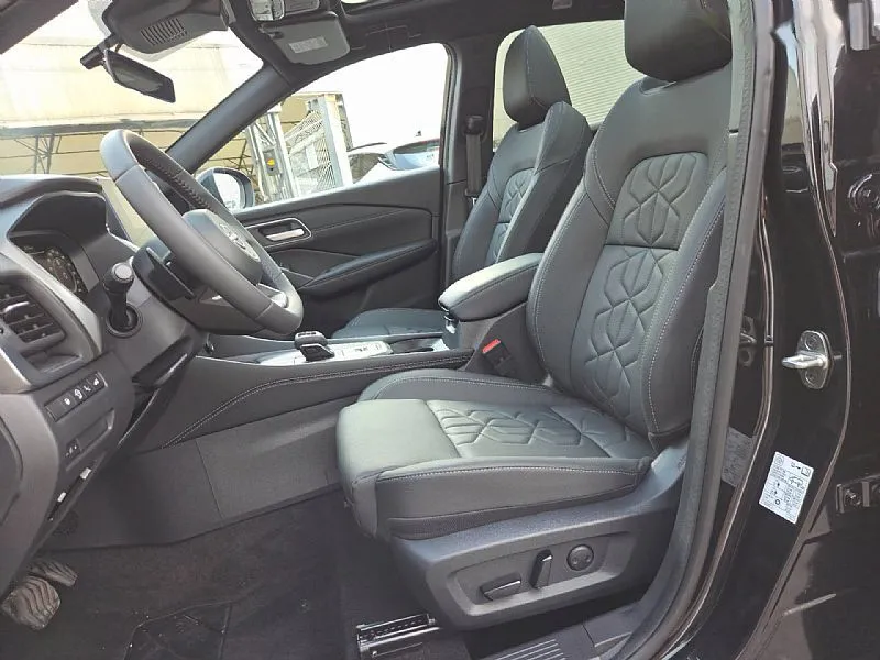 Zunanja slika - Nissan Qashqai - 1.3 DIG-T MHEV Tekna X-Tronic - 11