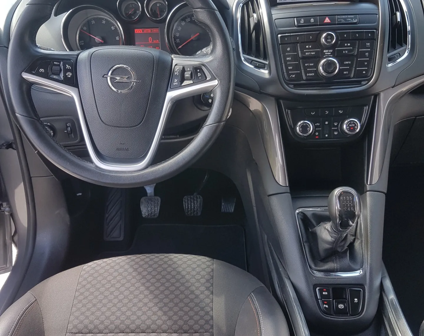 Zunanja slika - Opel Zafira - Tourer 1,6 CDTi Cosmo Start/Stop - 8