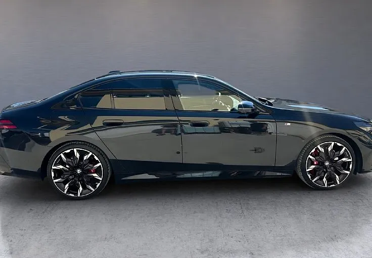 Zunanja slika - BMW Serija 5 - : 540d xDrive Mpro-Ionic-Pano-B W-21-Garancija-4WS - 4