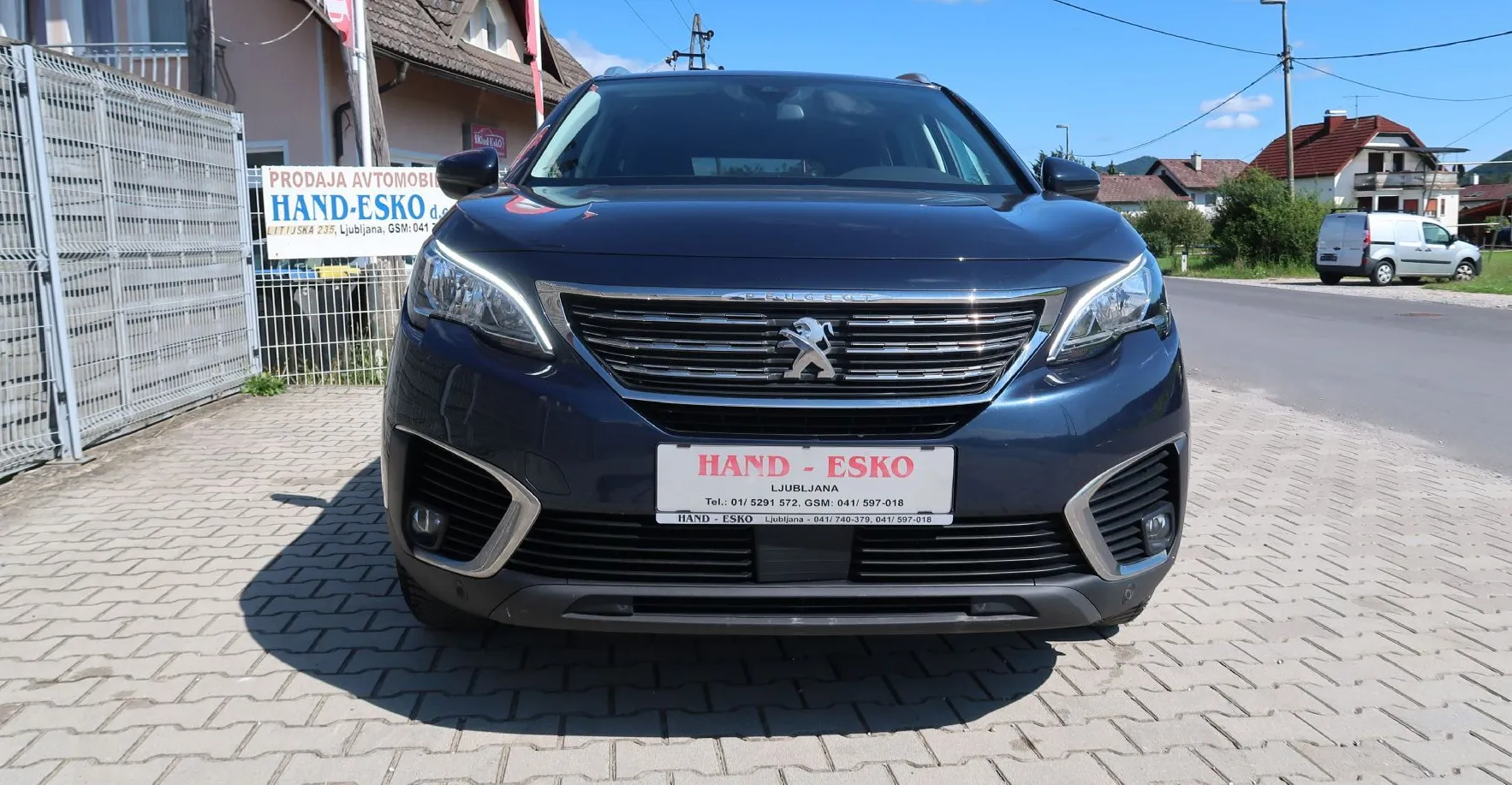 Zunanja slika - Peugeot 5008 - 1.5 BLUEHDI 130 AUT.-NAVI-KAMERA-PDC-7 SEDEŽEV - 2