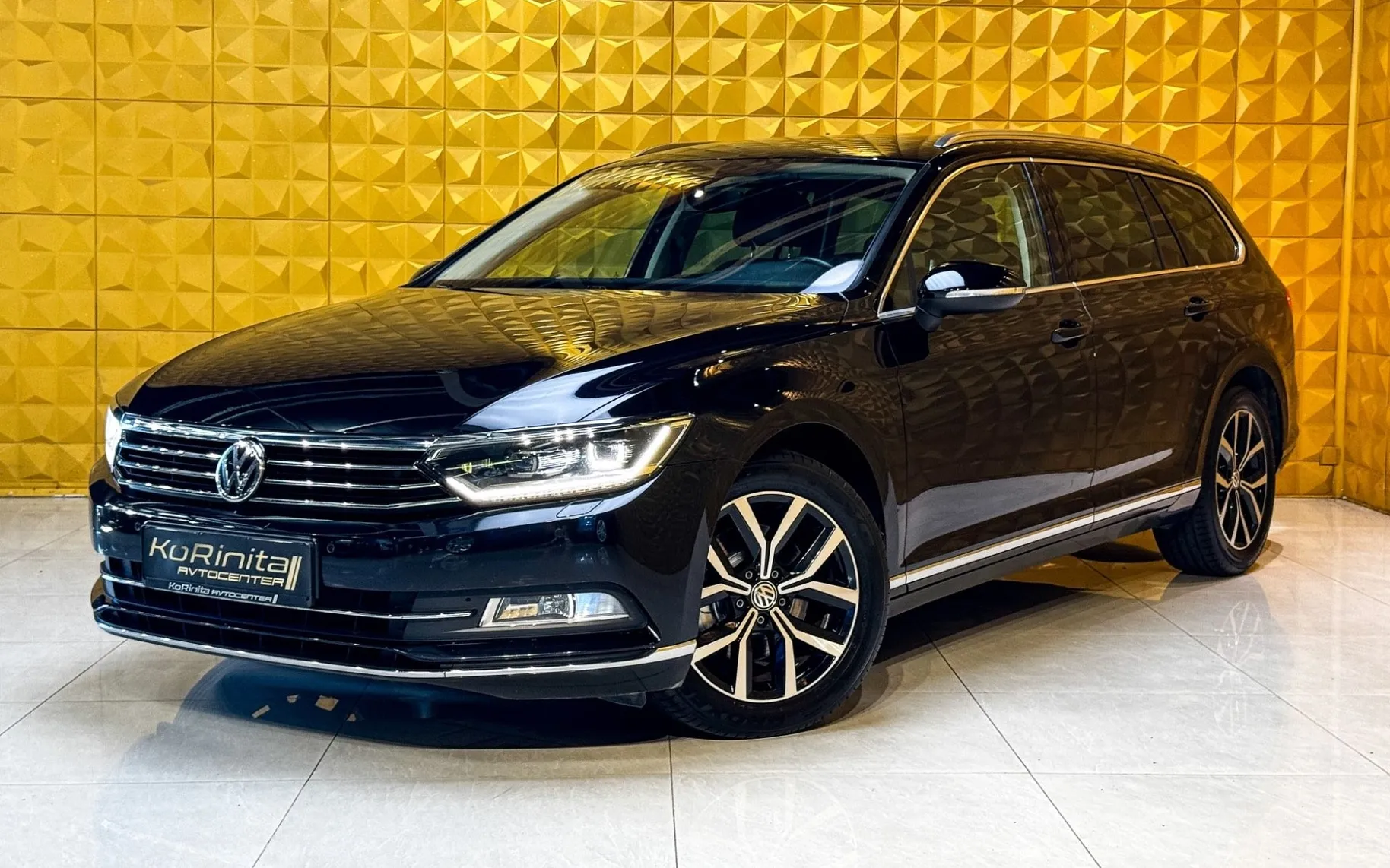 Zunanja slika - Volkswagen Passat Variant - 2.0 TDI AUT. HIGHLINE-GRETJE-ALCANTARA-NAVI-TEMP - 5