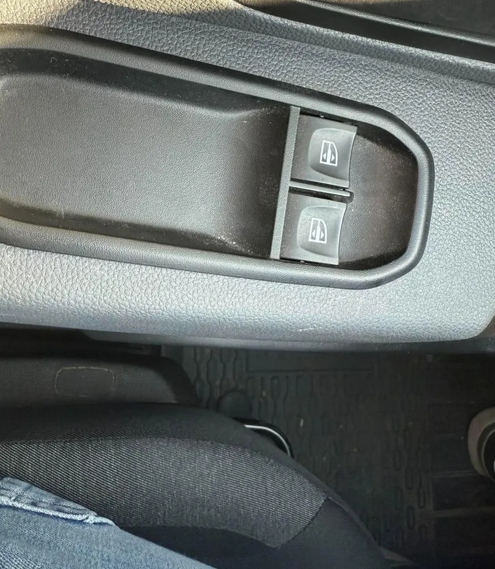 Zunanja slika - Dacia Duster - 1.0 Tce 90 Essential 1.Lastnik Slo.Vozilo - 11
