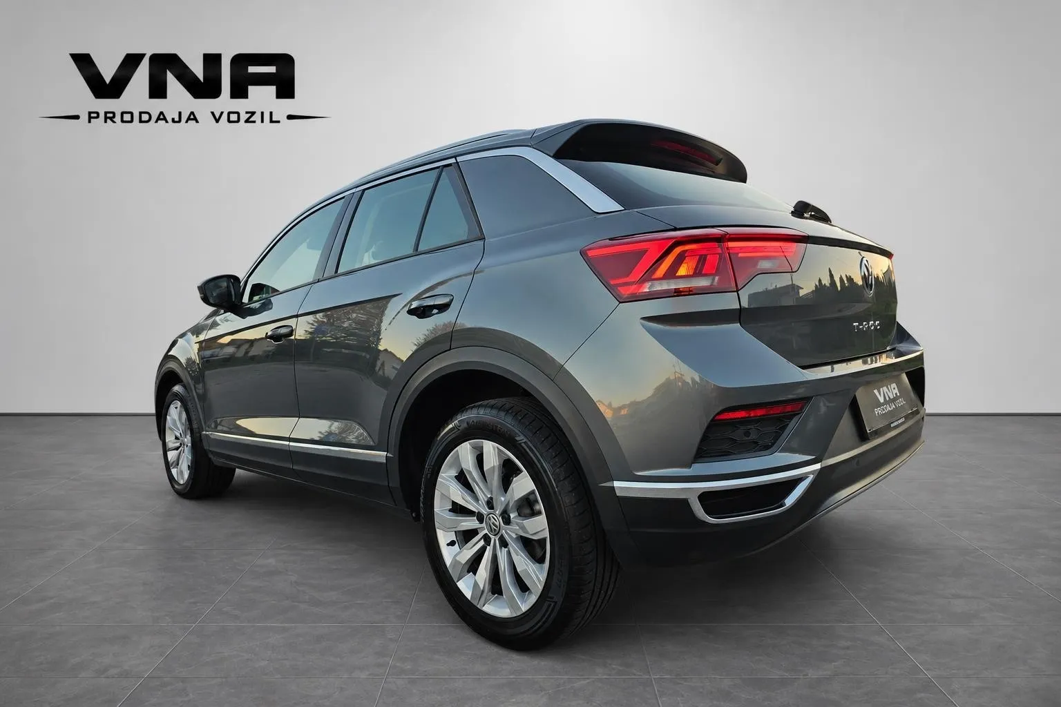Zunanja slika - Volkswagen T-Roc - 2.0 TDI BMT Sport |VIRTUAL|RADAR|BLIS|LANE|SLO|TOP - 4