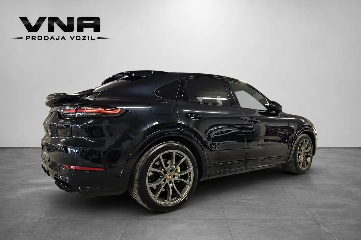 Zunanja slika - Porsche Cayenne - Coupe E-Hybrid Tiptronic |RADAR|BOSE|AIR|360-KAM| - 6