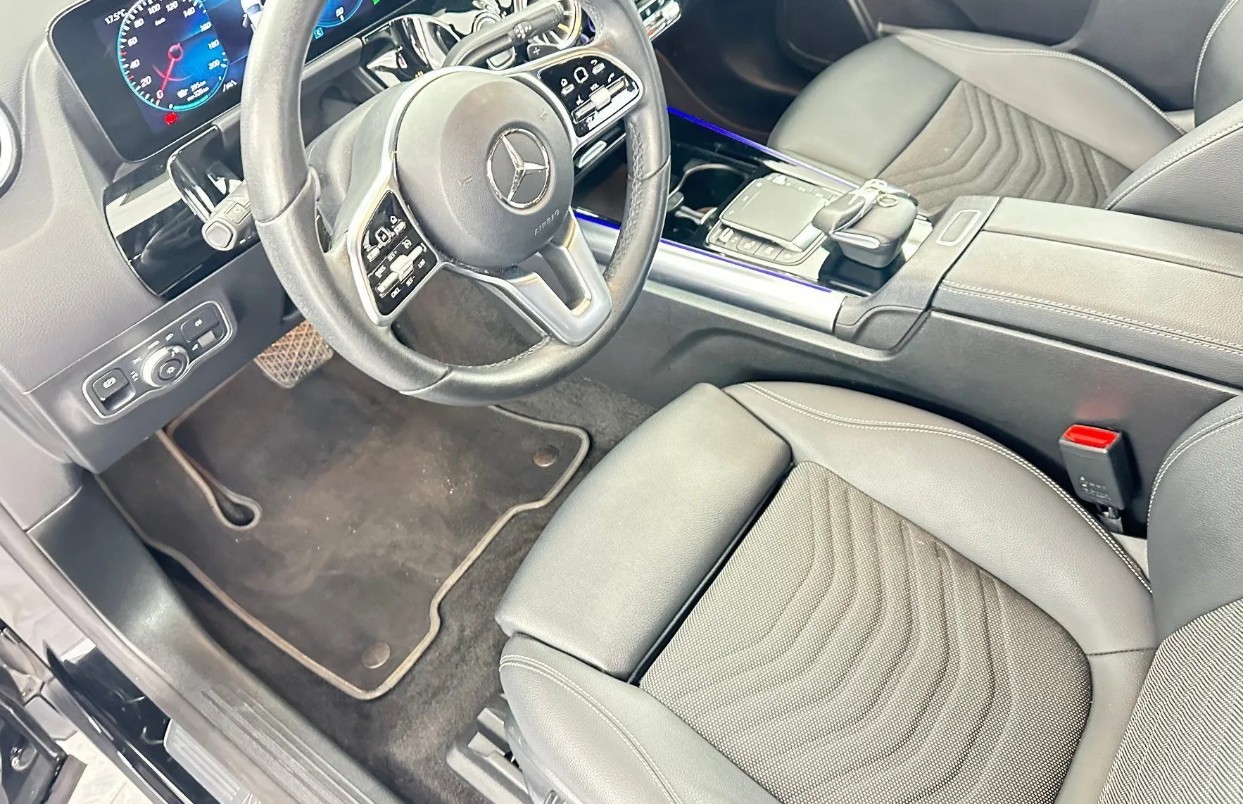 Zunanja slika - Mercedes-Benz EQA - 250 Business.KAMERA.NAVI.USNJE.LED.SAMO 57.590 KM - 15