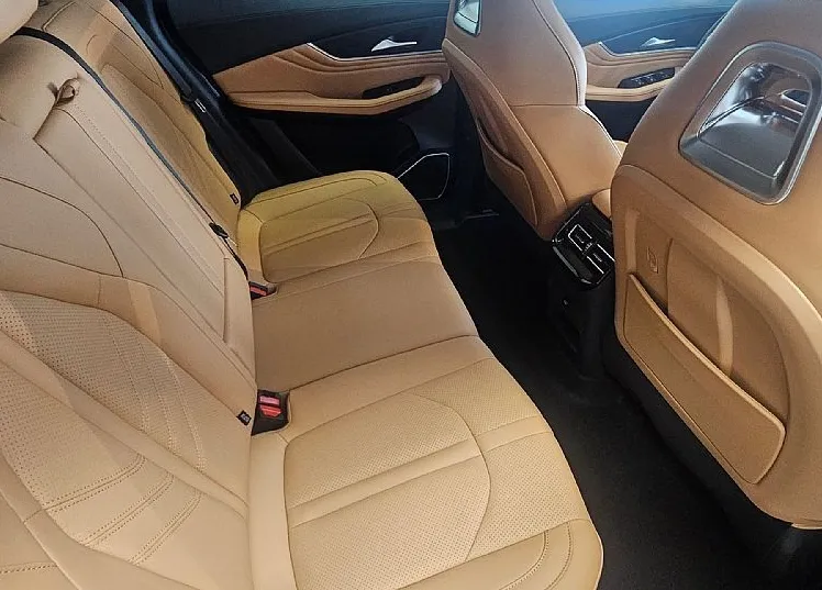 Zunanja slika - Forthing Forthing T5 EVO - T5 Evo my 2025 + ADAS- JADE GREEN+BEIGE INTERIOR+ - 4