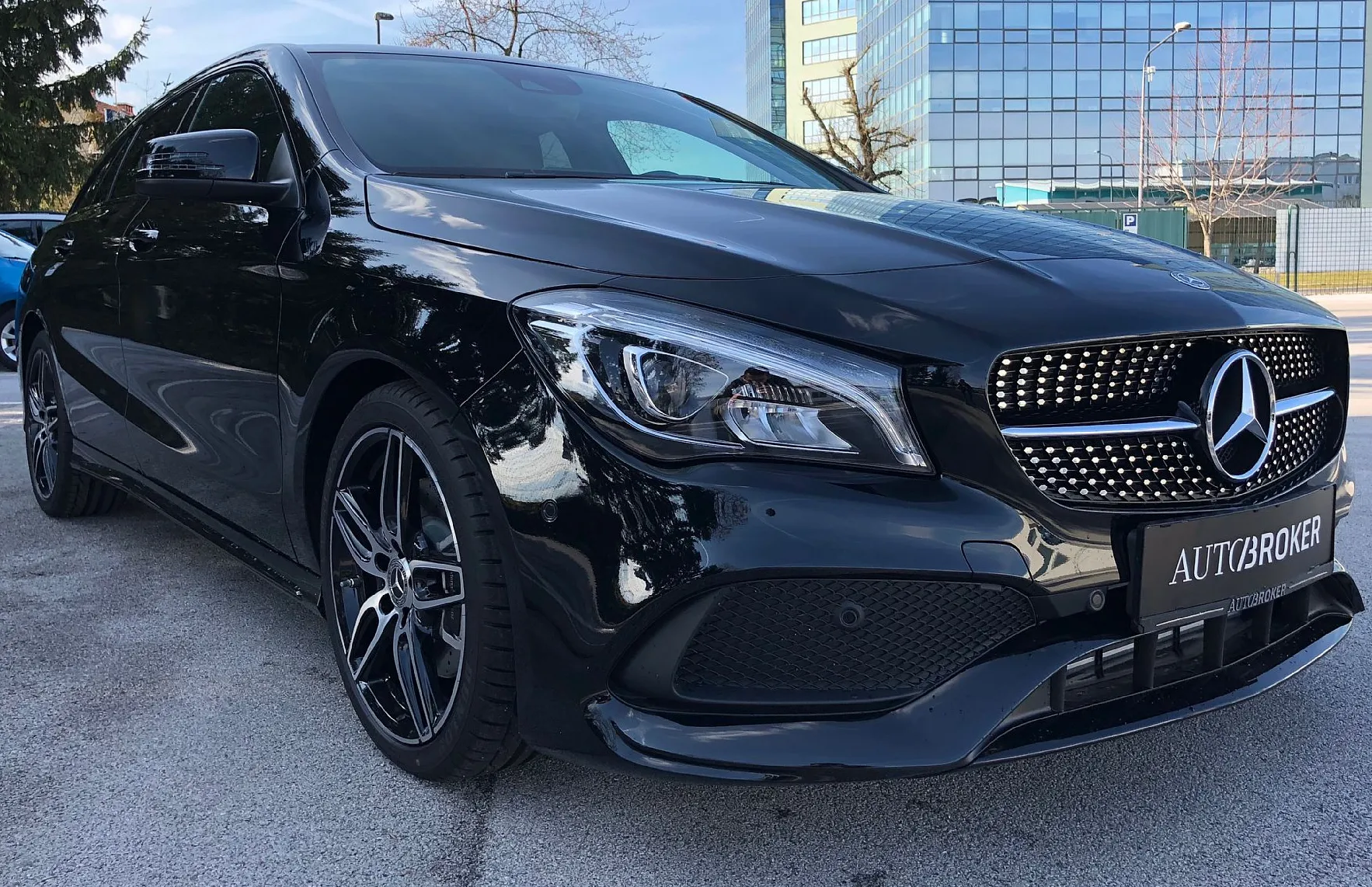 Zunanja slika - Mercedes-Benz CLA-Razred - CLA Shooting Brake 220 d 4M SB Avt. AMG NEPOZABNO DOŽIVETJE - 3