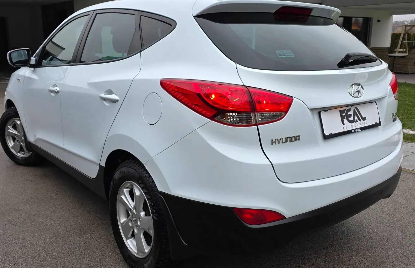Zunanja slika - Hyundai ix35 - 2.0 CRDI-BREZ POLOGA TUDI ZA TUJCE-SLO.POREKLO- - 3