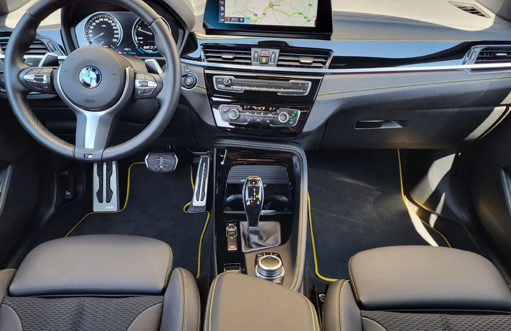 Zunanja slika - BMW X2 - serija : xDrive20d AT  M-Sport Cena novega 61000 EUR - 9