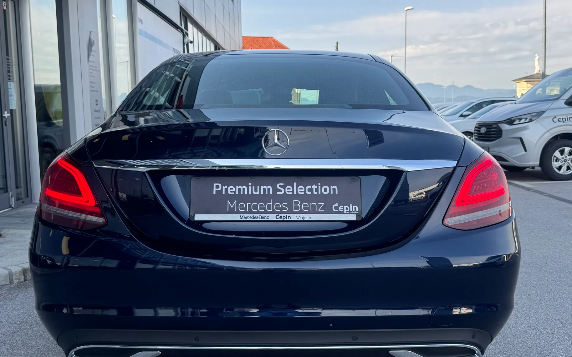 Zunanja slika - Mercedes-Benz C-Razred - 220d-AUT-AVANTGARDE-MULTIBEAM-NAVI-SLO-PREMIUM - 18