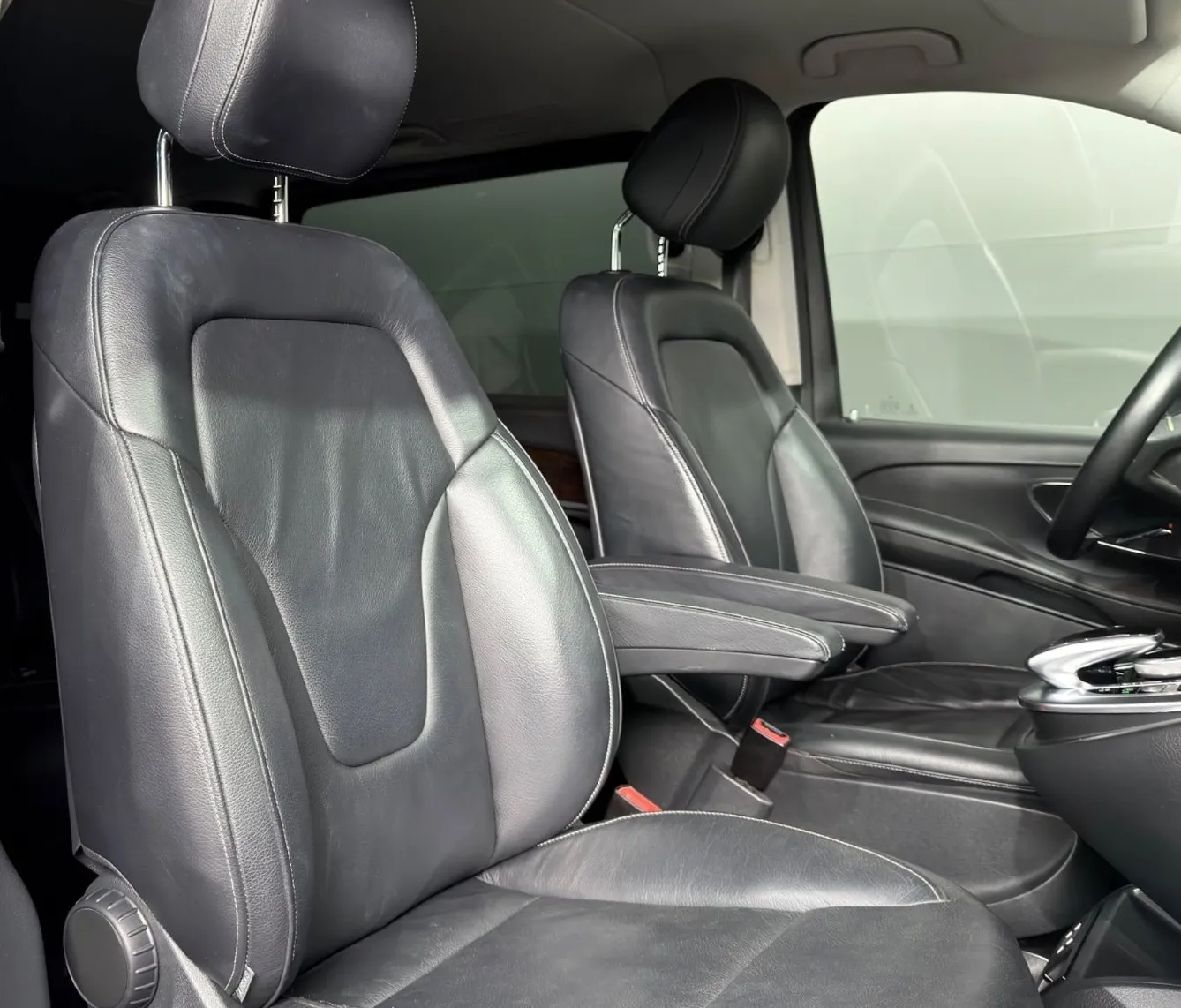 Zunanja slika - Mercedes-Benz V-Razred - 250d 4MATIC - 360 KAM. - LINE ASS. - AKTIVNI TEMP - 15
