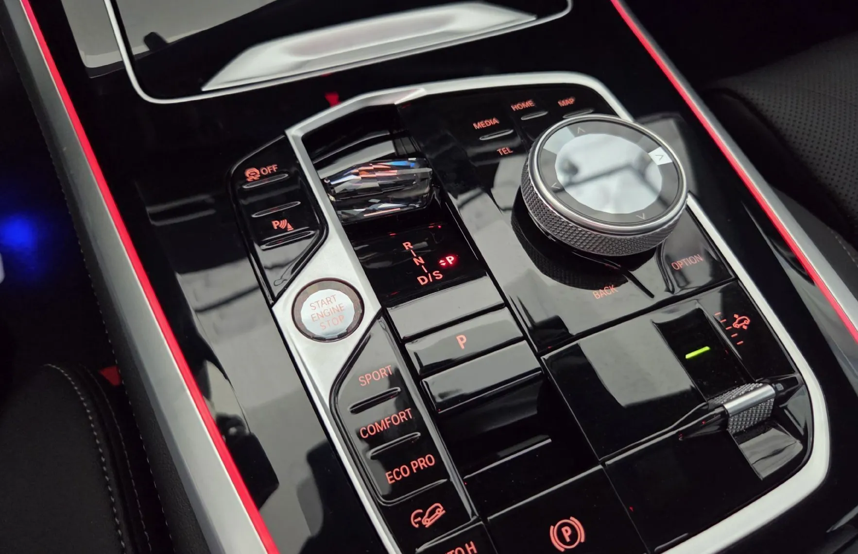 Zunanja slika - BMW X5 - serija : xDriveM60i .M.SPORT-ZRAČNO-KLJUKA-PANO-HUD-KEYLES - 17