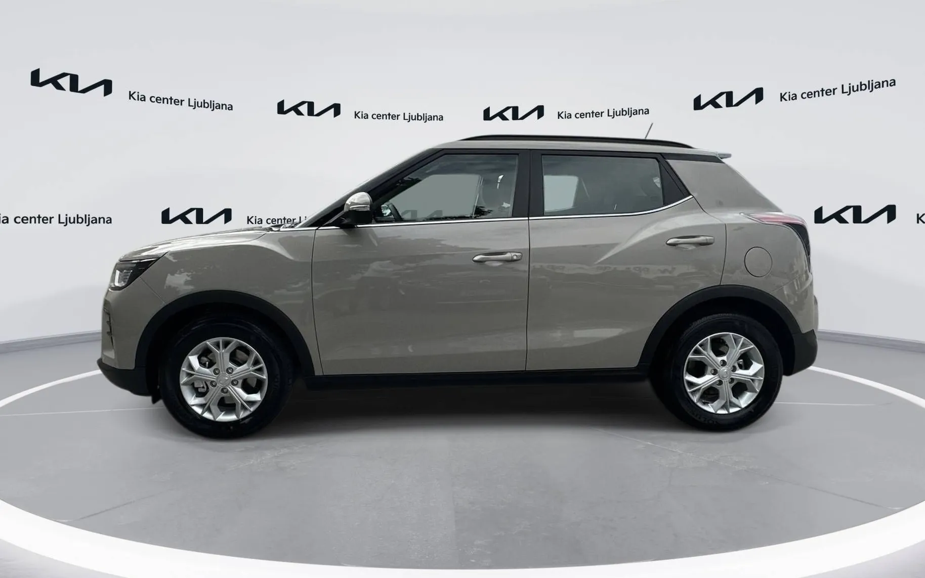 Zunanja slika - SsangYong Tivoli - 1.5 T-GDi Fresh 2WD M T - 8