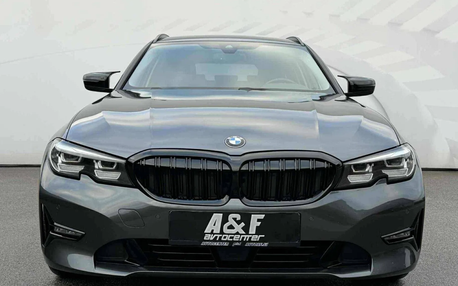 Zunanja slika - BMW Serija 3 - Touring: 320d-AUT-SPORT LINE-LED-ACC-LIZING ZA TUJCE-NAV - 2