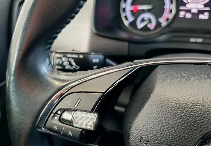 Zunanja slika - Škoda Kodiaq - 2.0 TDI DSG-LED-DAB-NAVI-TEMP-REZ.KOL-SERVIS-VIDEO - 11