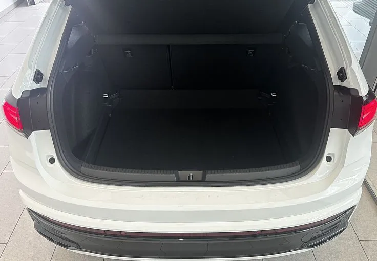 Zunanja slika - Volkswagen Taigo - R-Line 4JOY 1.5 TSI DSG - 11