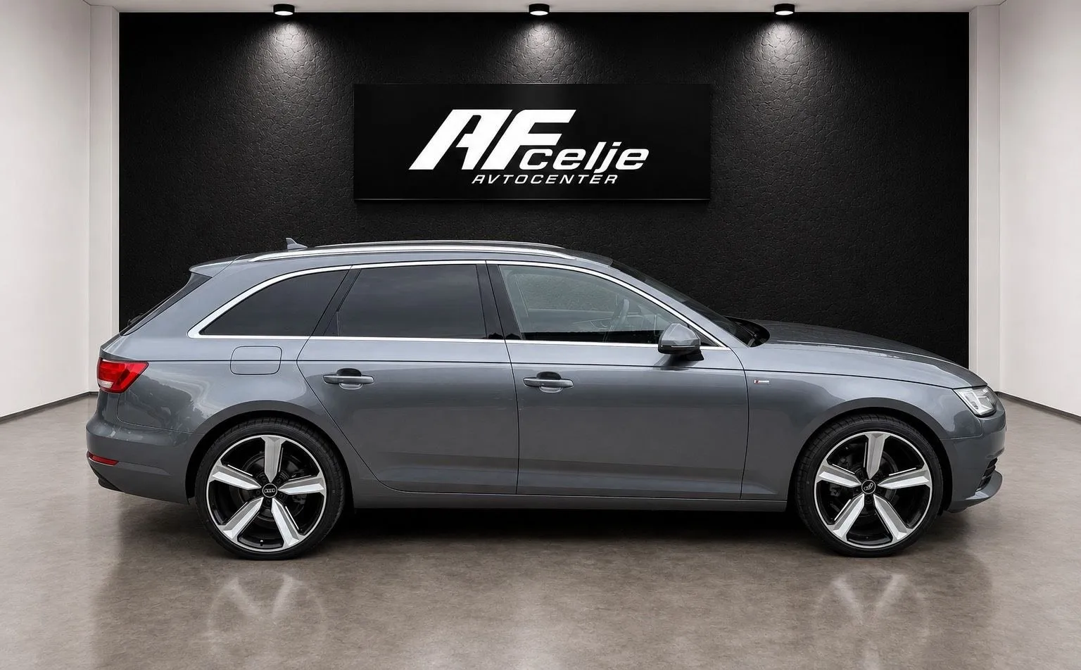 Zunanja slika - Audi A4 Avant - 2.0 TDI  Basis  S tronic - 4