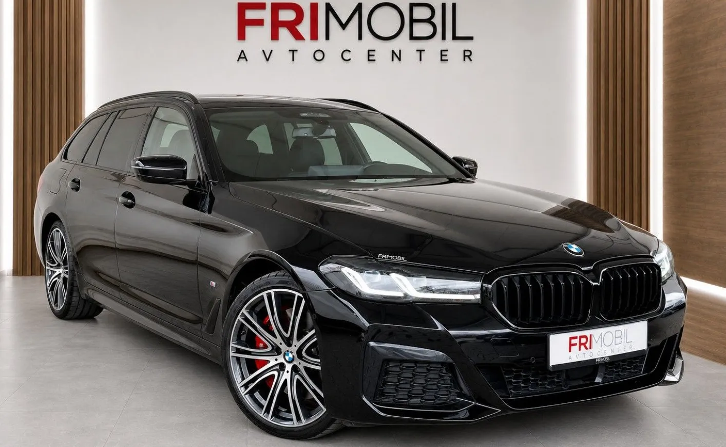 Zunanja slika - BMW Serija 5 - Touring: 530d xDrive M-SPORT•4CONTROL•AIR•AMBIENT•ACC•AL - 2